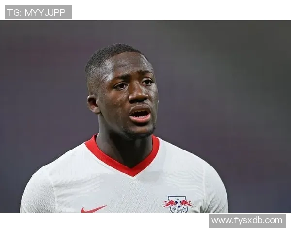 中国足球二代球星崛起:他们如何继承父辈荣耀并超越自我 中国足球二代球星崛起:他们如何继承父辈荣耀并超越自我