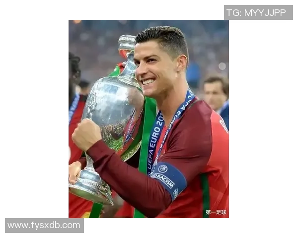 足坛传奇球星回顾:从梅西到C罗,改变历史的伟大人物 足坛传奇球星回顾:从梅西到C罗,改变历史的伟大人物