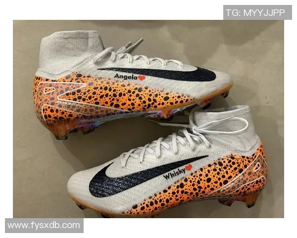 GT2Pro足球鞋助力球星演绎精彩赛场瞬间，打造极致性能与舒适体验