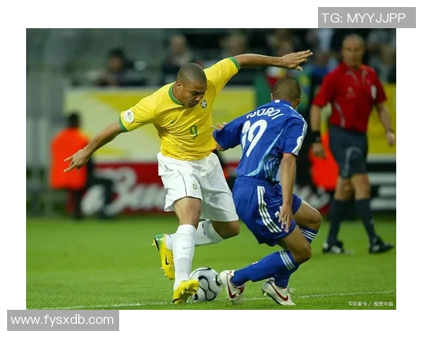 全球十大足球巨星精彩集锦：盘点球场上最震撼的瞬间与绝技